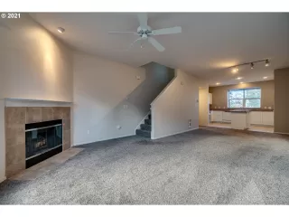 Photo #3: 21597040 Listing