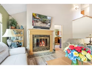 Photo #3: 21597102 Listing