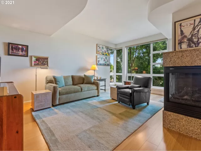 MLS: 21597305 Condo For Sale