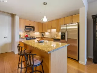 Photo #1: 21597305 Listing 