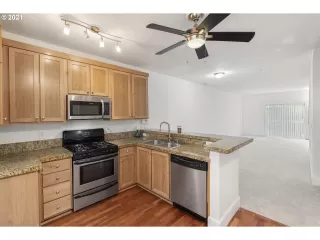 Photo #4: 21597309 Listing 