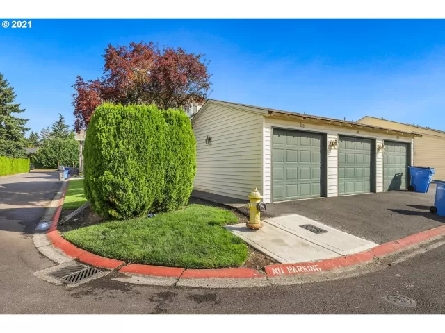 MLS: 21598060 Condo For Sale