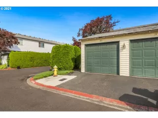 Photo #1: 21598060 Listing