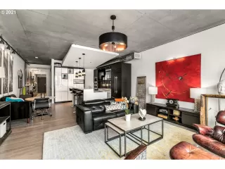 Photo #4: 21598422 Listing 