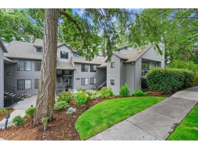 MLS: 21598509 Condo For Sale