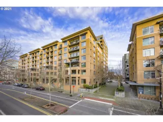 Photo #2: 21599016 Listing