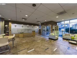 Photo #5: 21599016 Listing