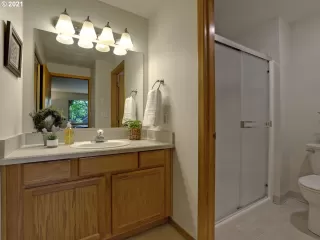 Photo #1: 21599401 Listing