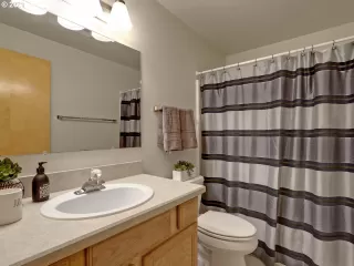 Photo #3: 21599401 Listing