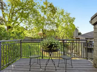 Photo #5: 21599401 Listing