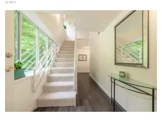 Photo #1: 21600624 Listing