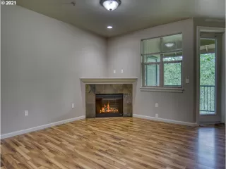 Photo #1: 21600884 Listing