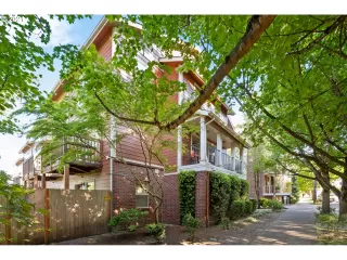 Photo #1: 21600919 Listing