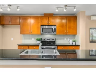 Photo #1: 21601069 Listing