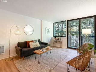 Photo #1: 21601388 Listing