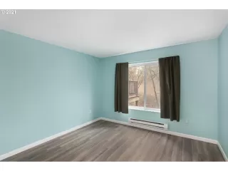 Photo #3: 21601600 Listing