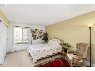 Photo #2: 21601667 Listing