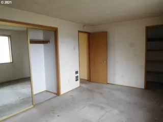 Photo #3: 21601715 Listing