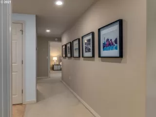 Photo #6: 21602432 Listing