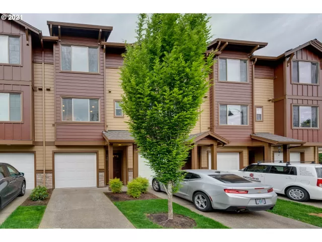 MLS: 21602522 Condo For Sale