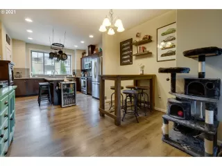 Photo #6: 21602522 Listing 