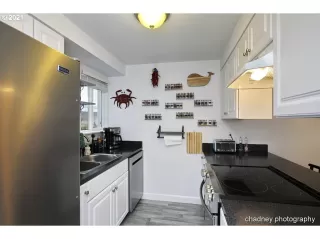 Photo #1: 21602831 Listing 