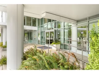 Photo #2: 21602925 Listing