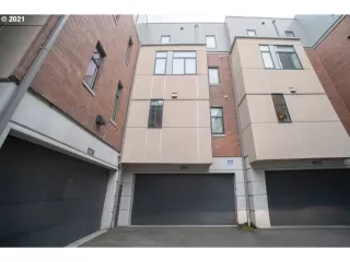 Photo #2: 21603517 Listing