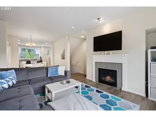 Photo #6: 21603807 Listing 