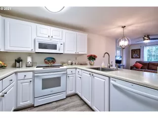 Photo #3: 21604457 Listing