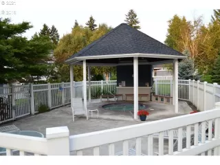 Photo #2: 21605302 Listing