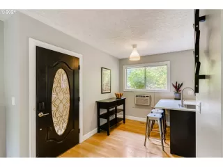 Photo #1: 21606520 Listing 