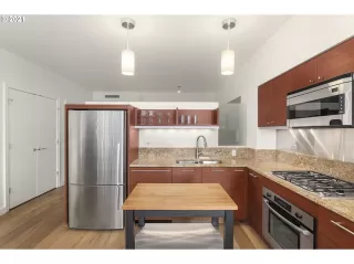 Photo #3: 21606717 Listing 