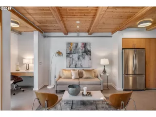 Photo #4: 21607187 Listing 