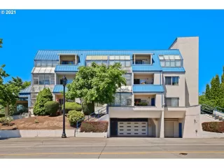 Photo #1: 21607597 Listing 