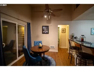 Photo #2: 21608242 Listing 