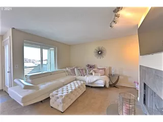 Photo #2: 21609428 Listing 