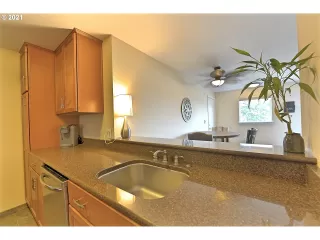 Photo #6: 21609428 Listing 