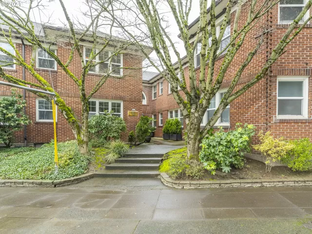 MLS: 21609596 Condo For Sale