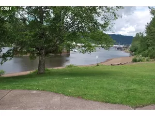 Photo #6: 21610266 Listing 