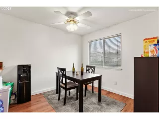 Photo #6: 21610611 Listing