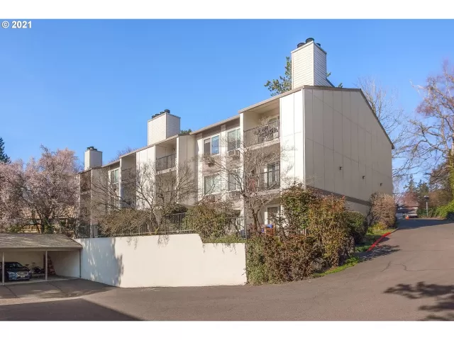 MLS: 21610786 Condo For Sale