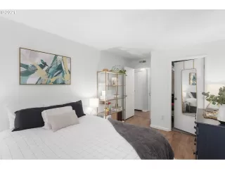 Photo #3: 21610786 Listing 