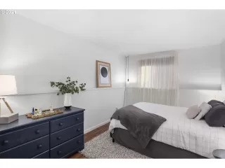 Photo #4: 21610786 Listing 