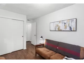 Photo #6: 21610786 Listing 