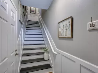 Photo #3: 21612655 Listing