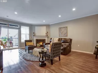 Photo #6: 21612655 Listing