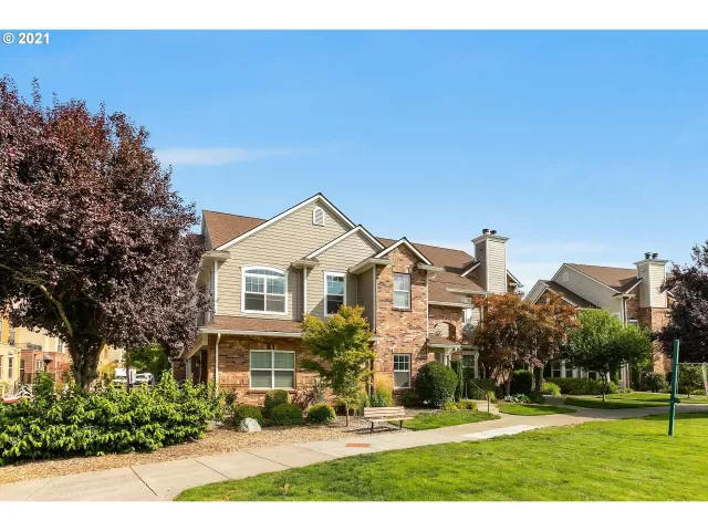 MLS: 21613781 Condo For Sale