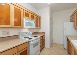 Photo #2: 21613781 Listing