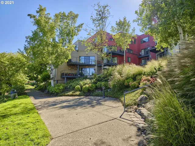 MLS: 21613833 Condo For Sale